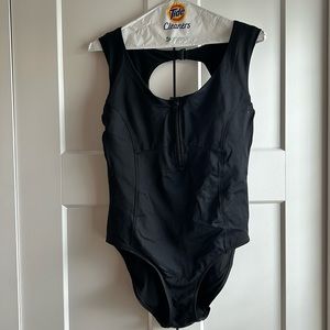 Athleta Women’s One Piece Swimsuit